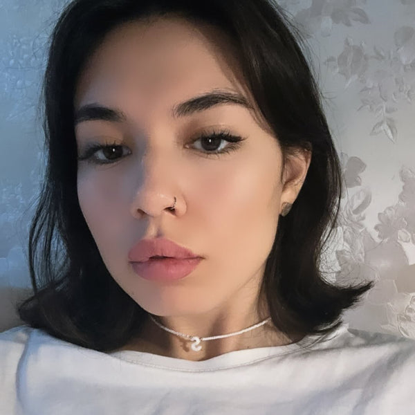 Nina V Cover