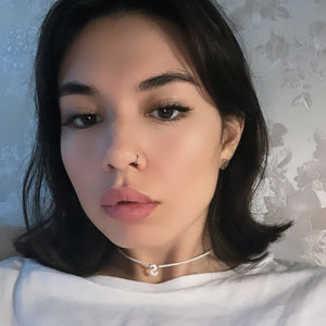 Nina V